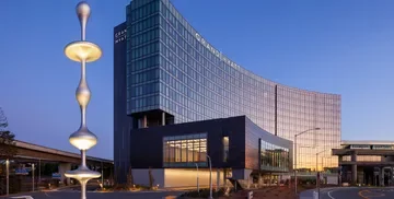 Exterior facade of the Grand Hyatt hotel at SFO