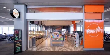 Exterior of Pronto! with items on display, Terminal 3, SFO