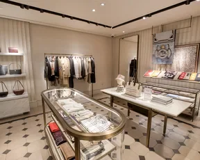 Handbag and ready-to-wear Burberry clothing at SFO